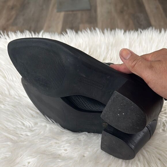 BY STEVE MADDEN Elegant Black Leather Ankle Boots Size 7 - Picture 4 of 10